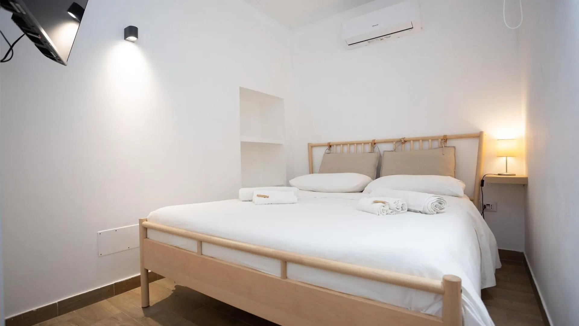 Apartament Da Cesare E Chloe Al Colosseo Rzym